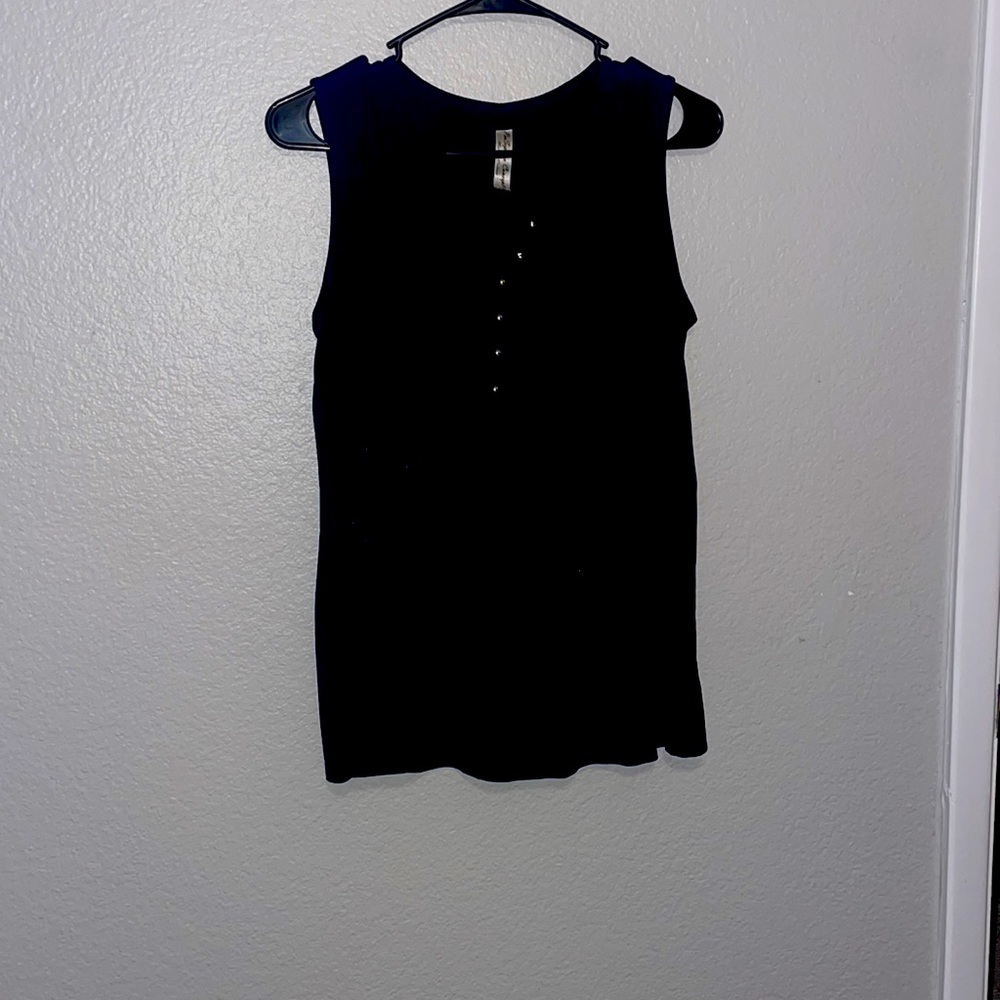 Tank top with a little extra special. Navy blue, size M.